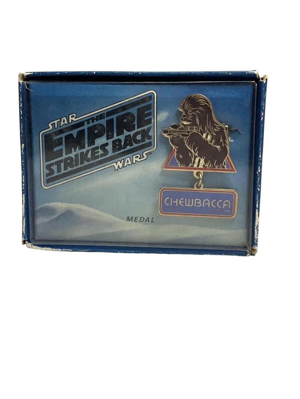 Vintage Star Wars Empire Strikes Back Chewbacca Medal Pin Boxed 1980 Movie